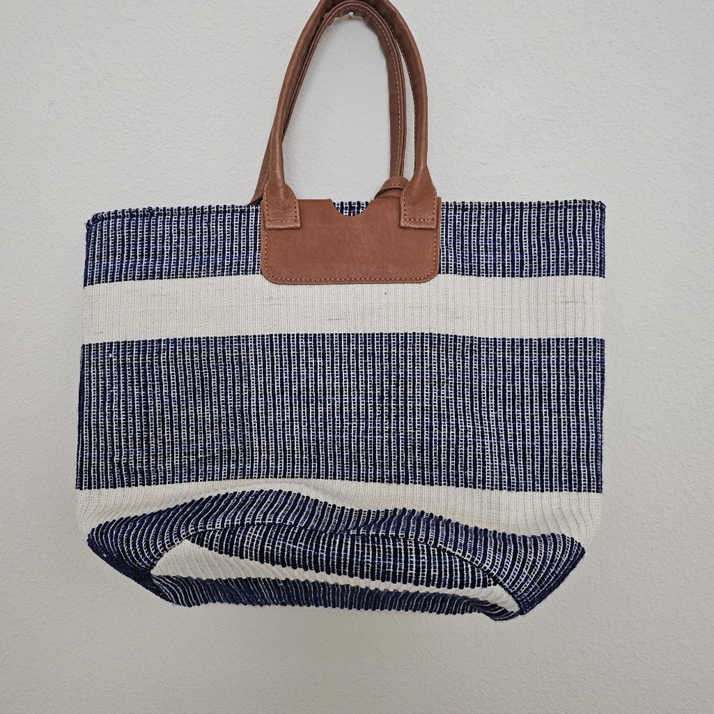 Blue and White Beach/Pool tote - Picture 2 of 8